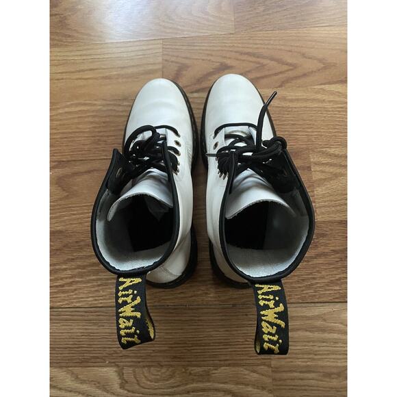 Doctor Doc Martens White Boot Size 8 USM 9 USL - Picture 4 of 11